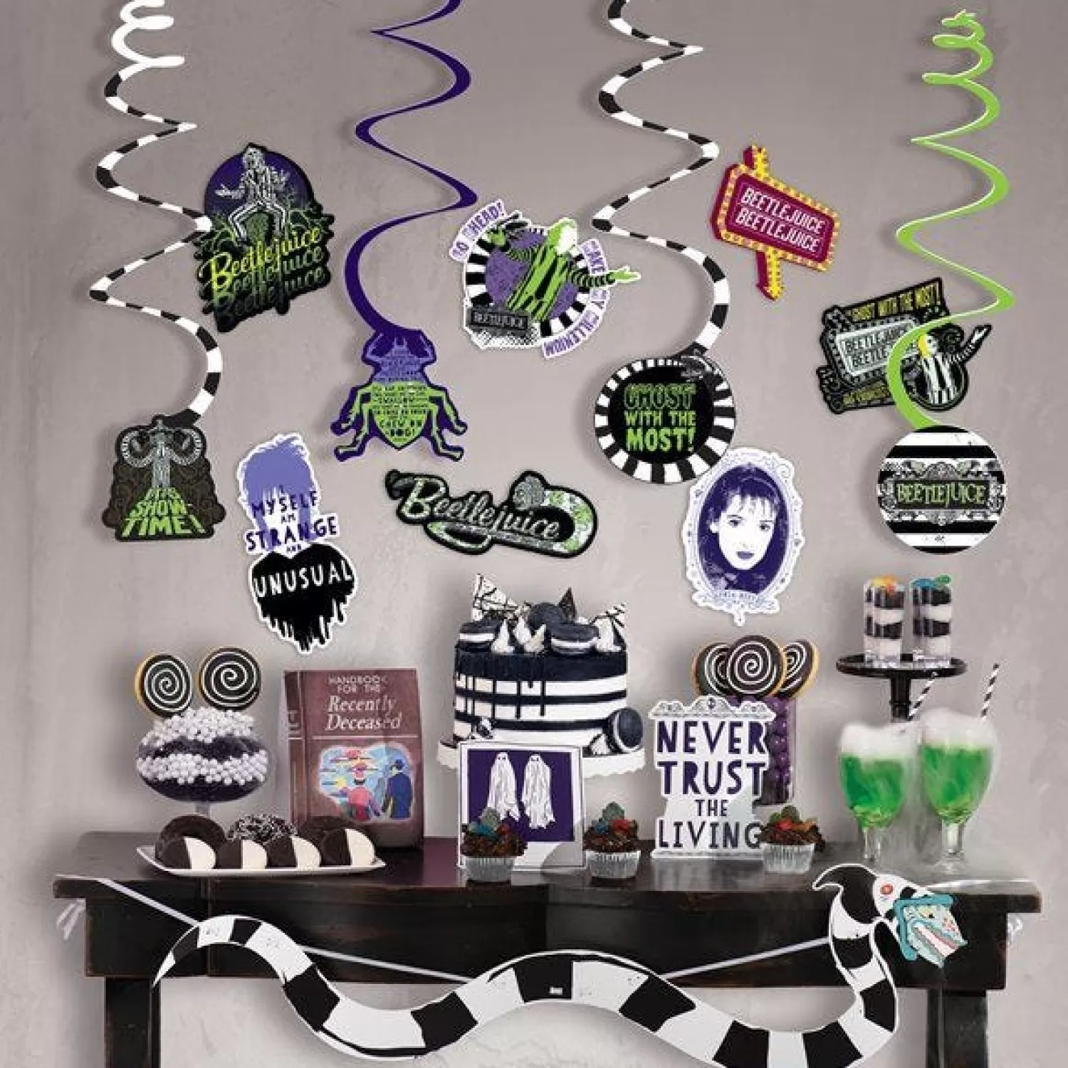 Beetlejuice Room Decorating Kit<Party Delights Shop