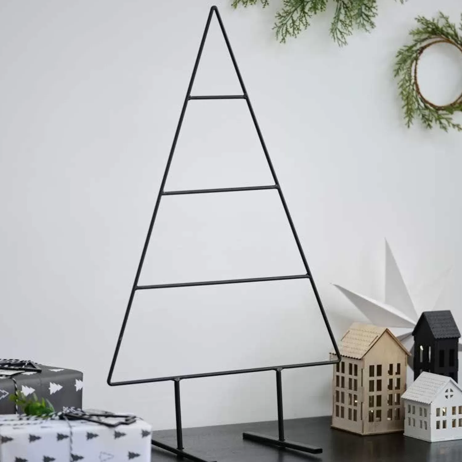 Black Metal Christmas Tree Alternative Decoration<Party Delights Online