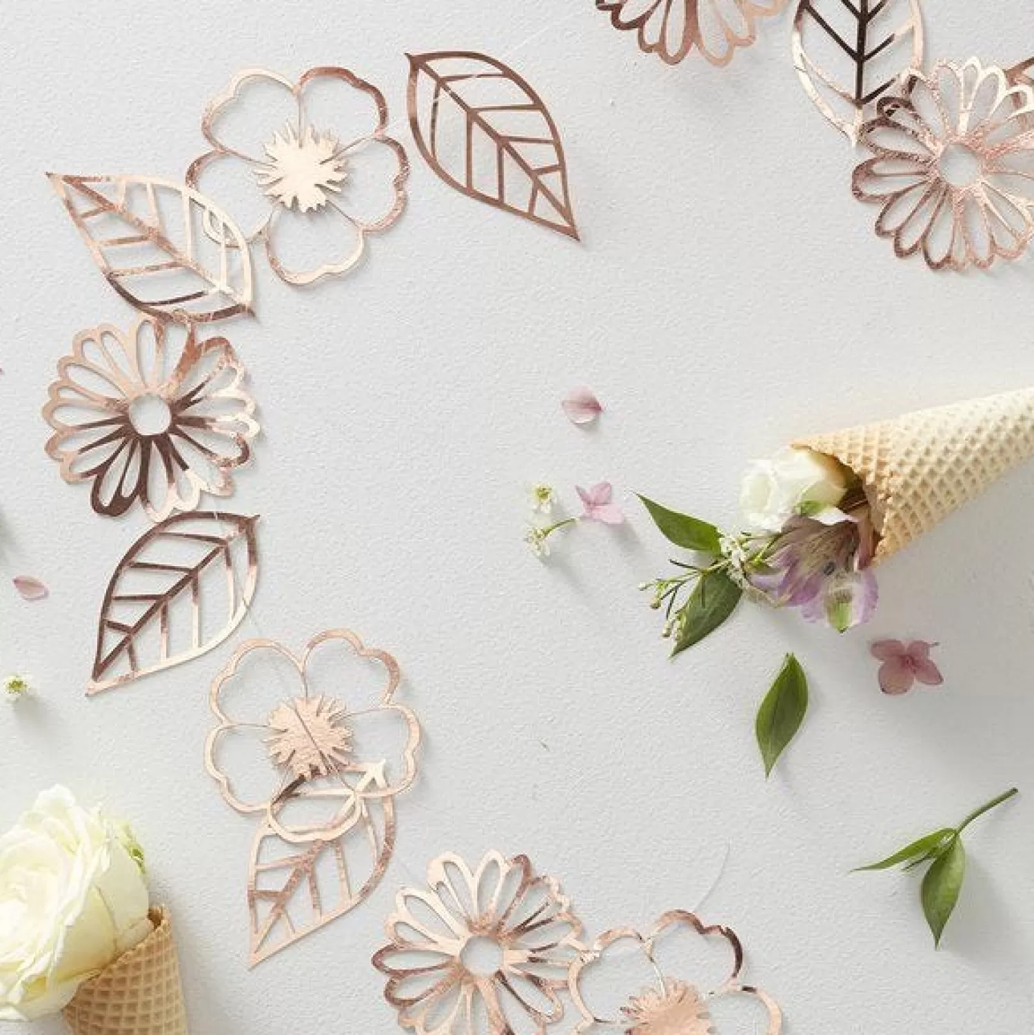 Sale Party Delights Ditsy Floral Rose Gold Foiled Flower Garland - 3M