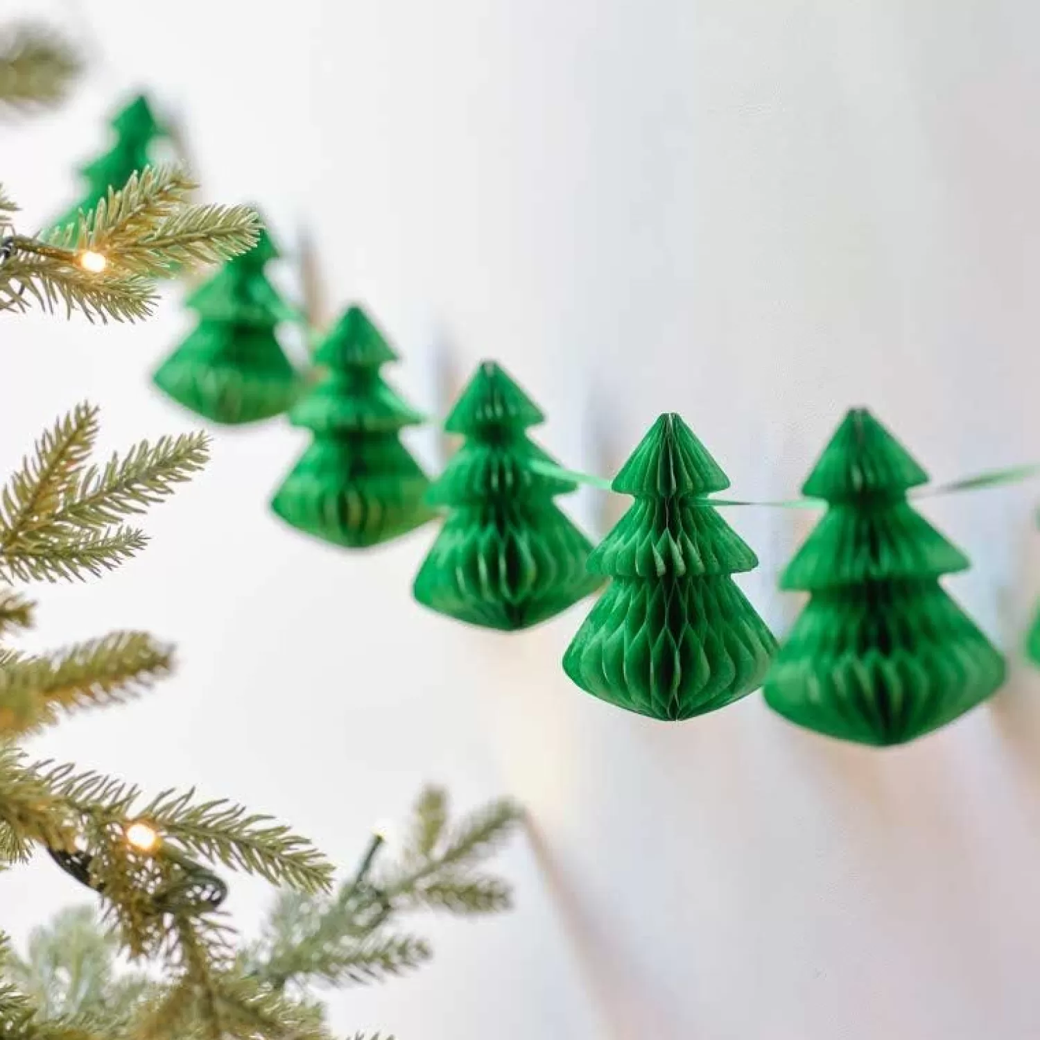 Green Honeycomb Trees Paper Garland - 2M<Party Delights Clearance