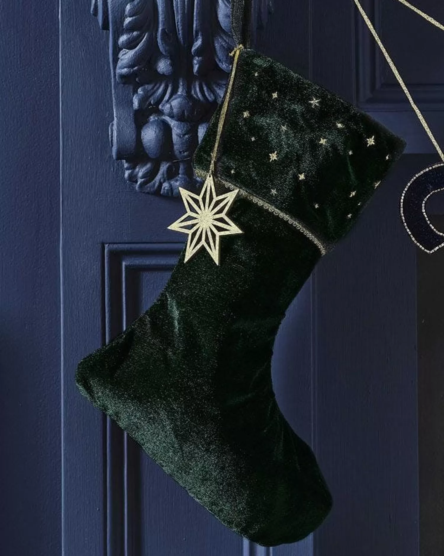 Green Velvet With Embroidery Stocking<Party Delights Fashion