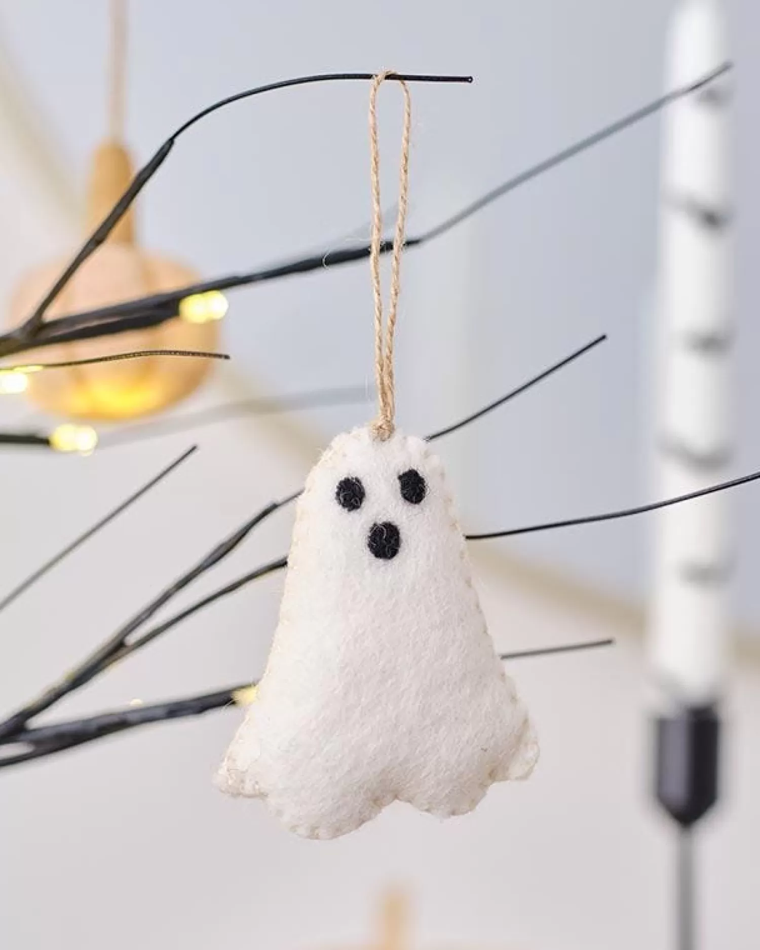 Hanging Ghost Tree Decoration<Party Delights Discount