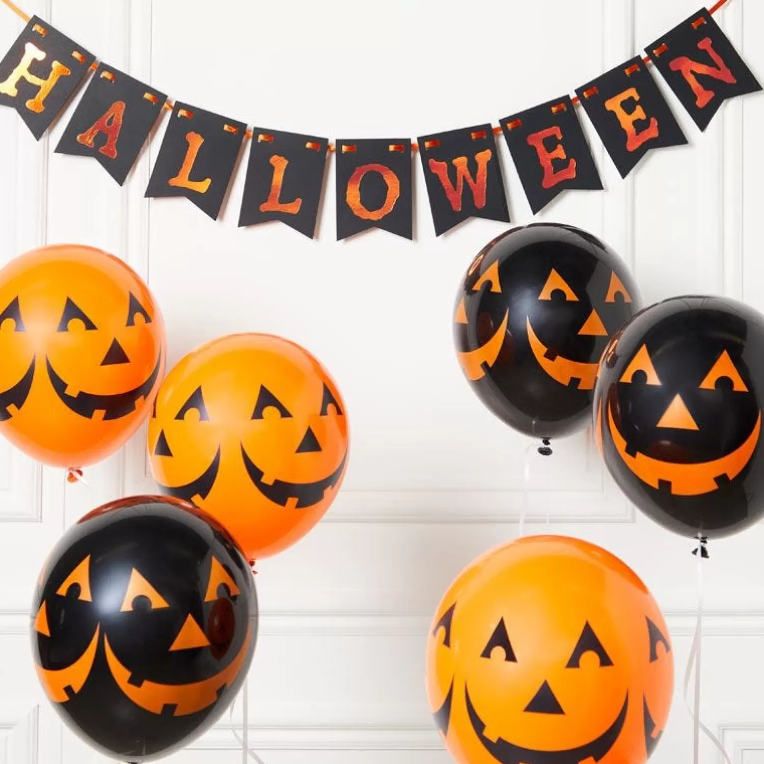 Happy Halloween Value Decorating Kit<Party Delights Shop