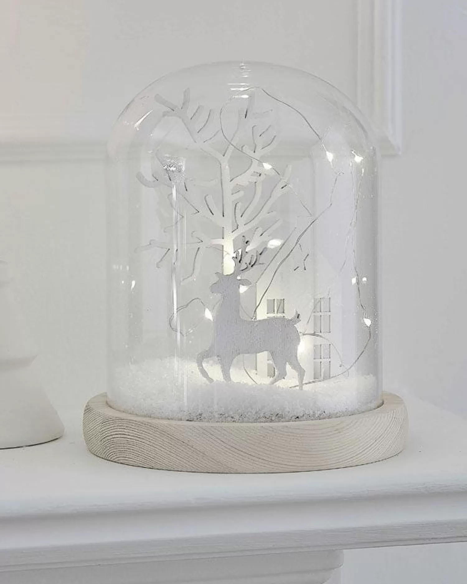 Light Up Winter Scene Glass Decoration<Party Delights New