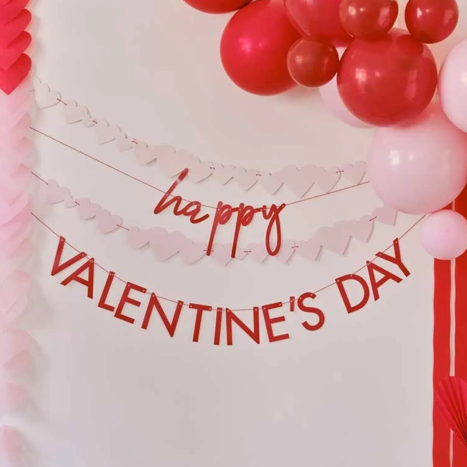 Discount Party Delights Red & Pink Happy Valentines & Heart Paper Banners - 2.5M