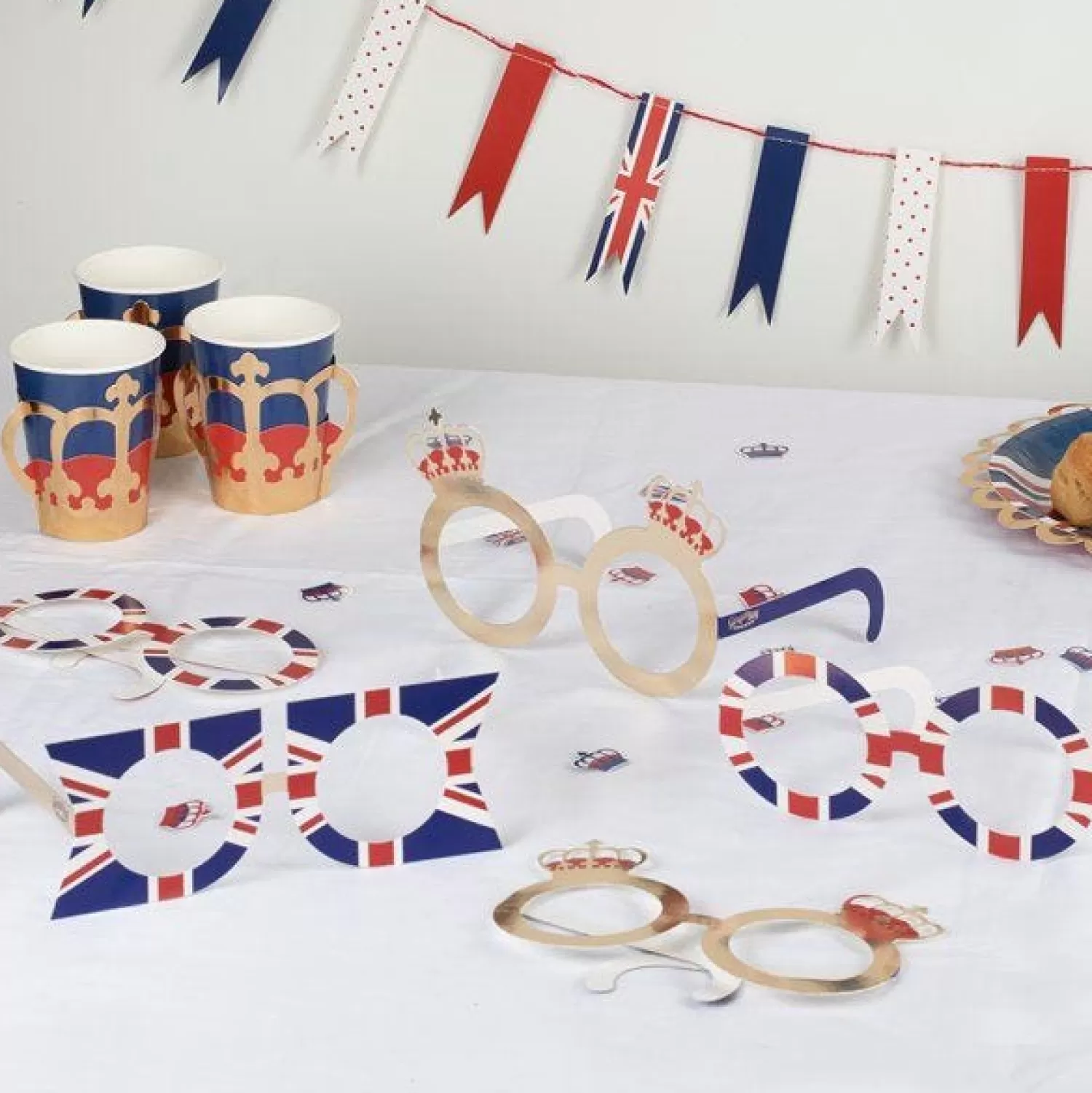 Discount Party Delights Royal Customisable Paper Glasses