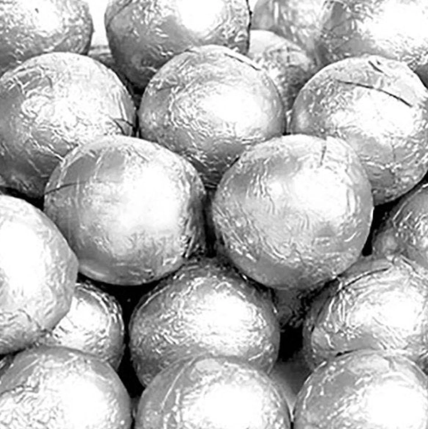 Outlet Party Delights Silver Foil Chocolate Balls - 25Pk