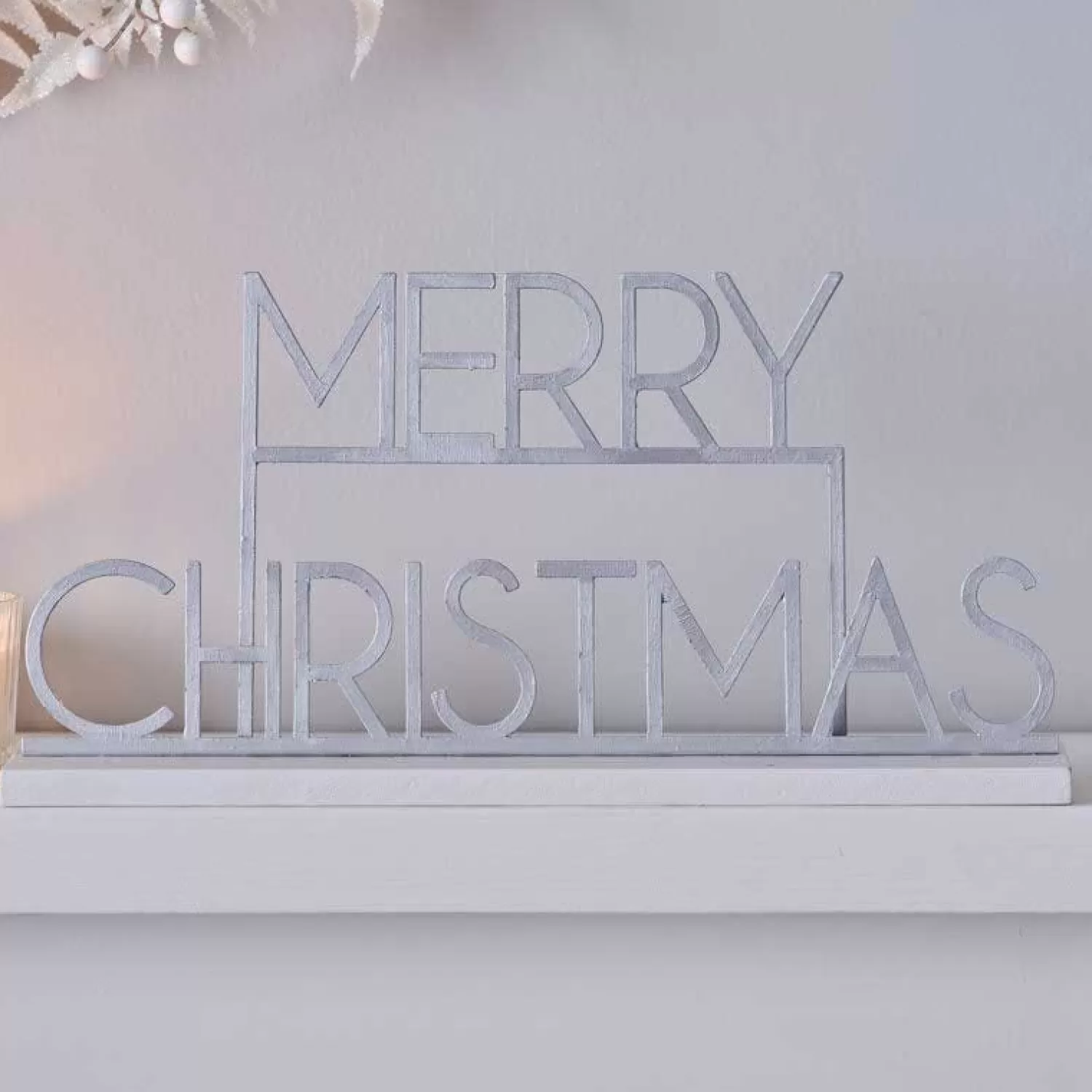 Silver Metal Merry Christmas Sign - 24Cm X 38Cm<Party Delights Flash Sale