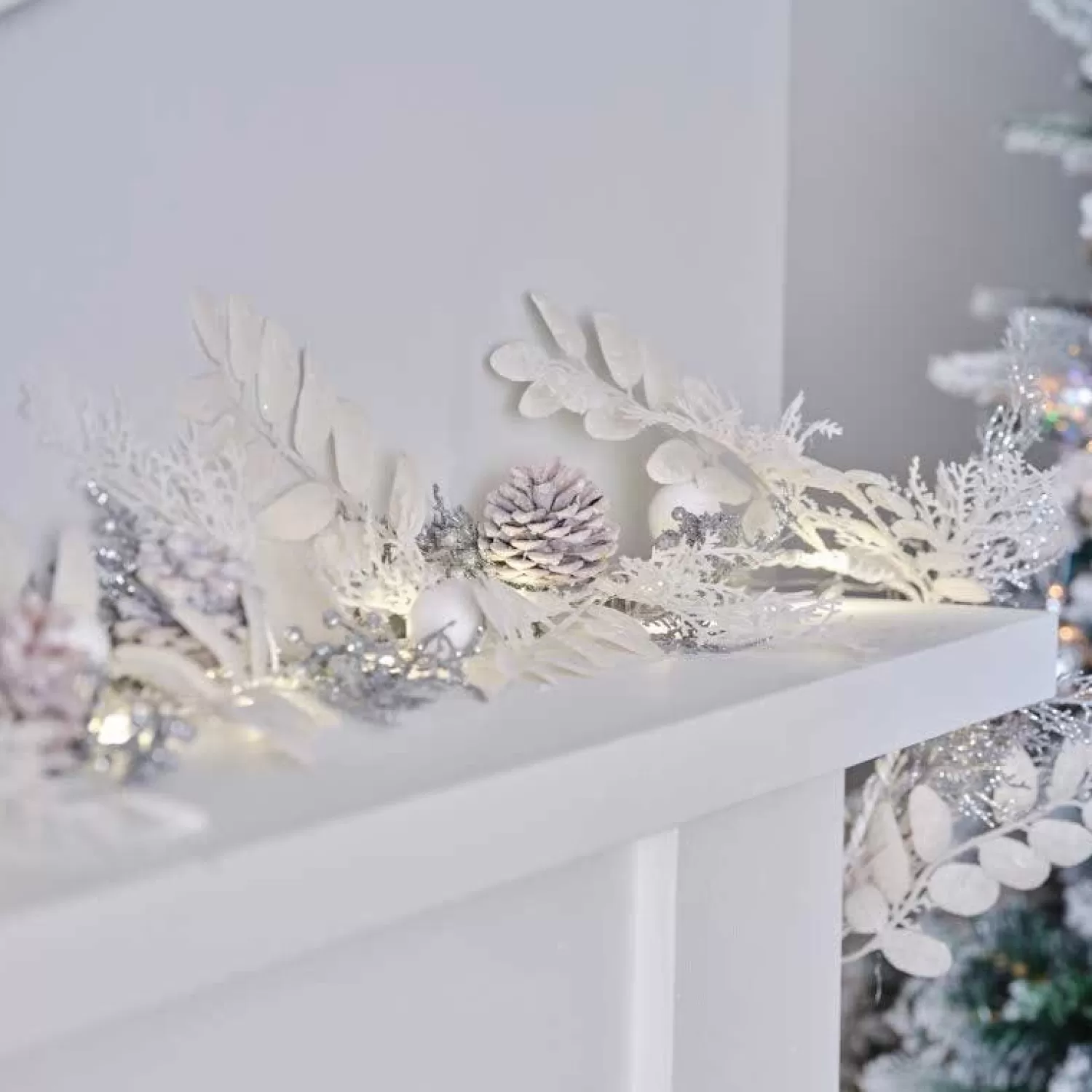 White & Silver Berry Foliage Garland - 1.8M<Party Delights Cheap