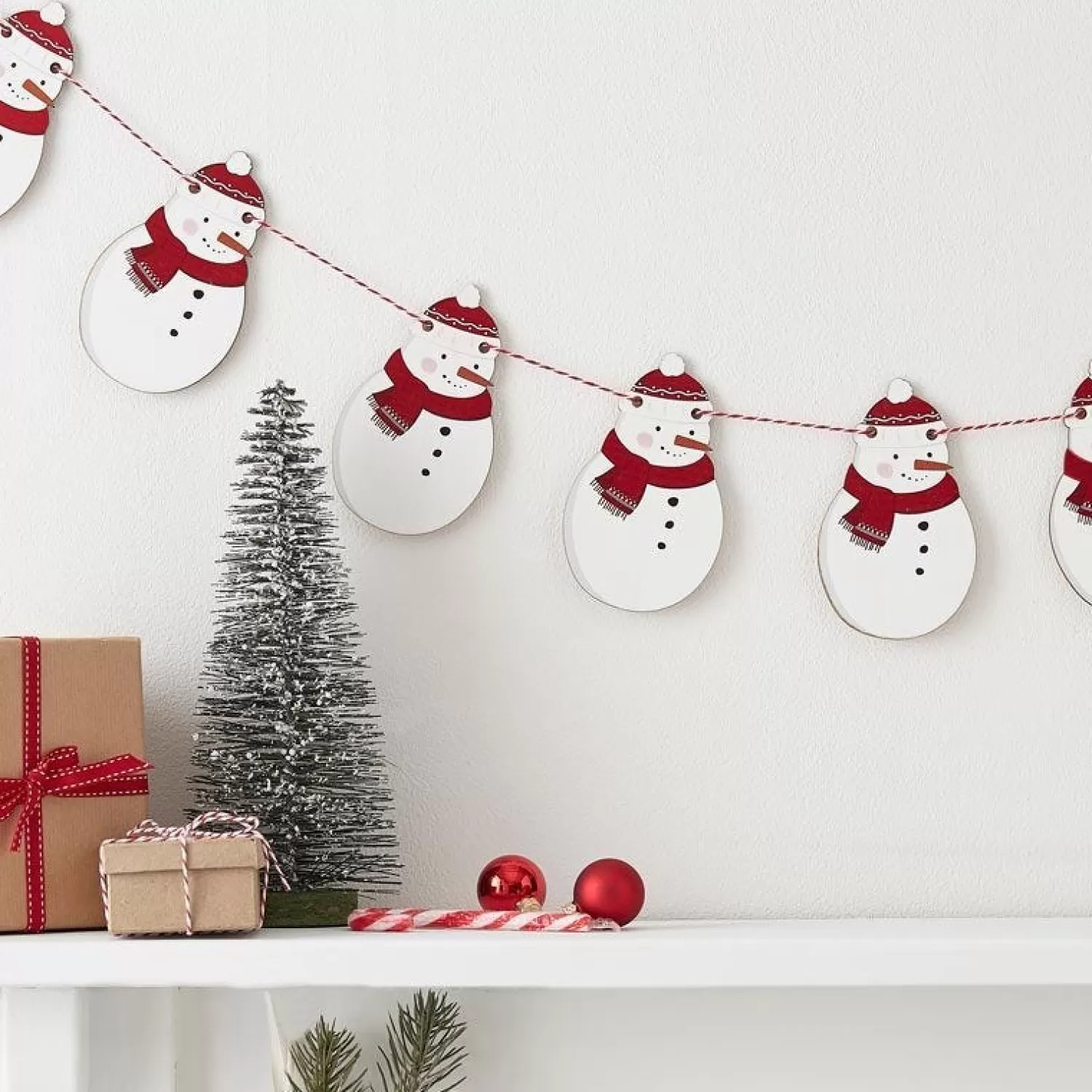 Wooden Snowman Garland - 2M<Party Delights Clearance