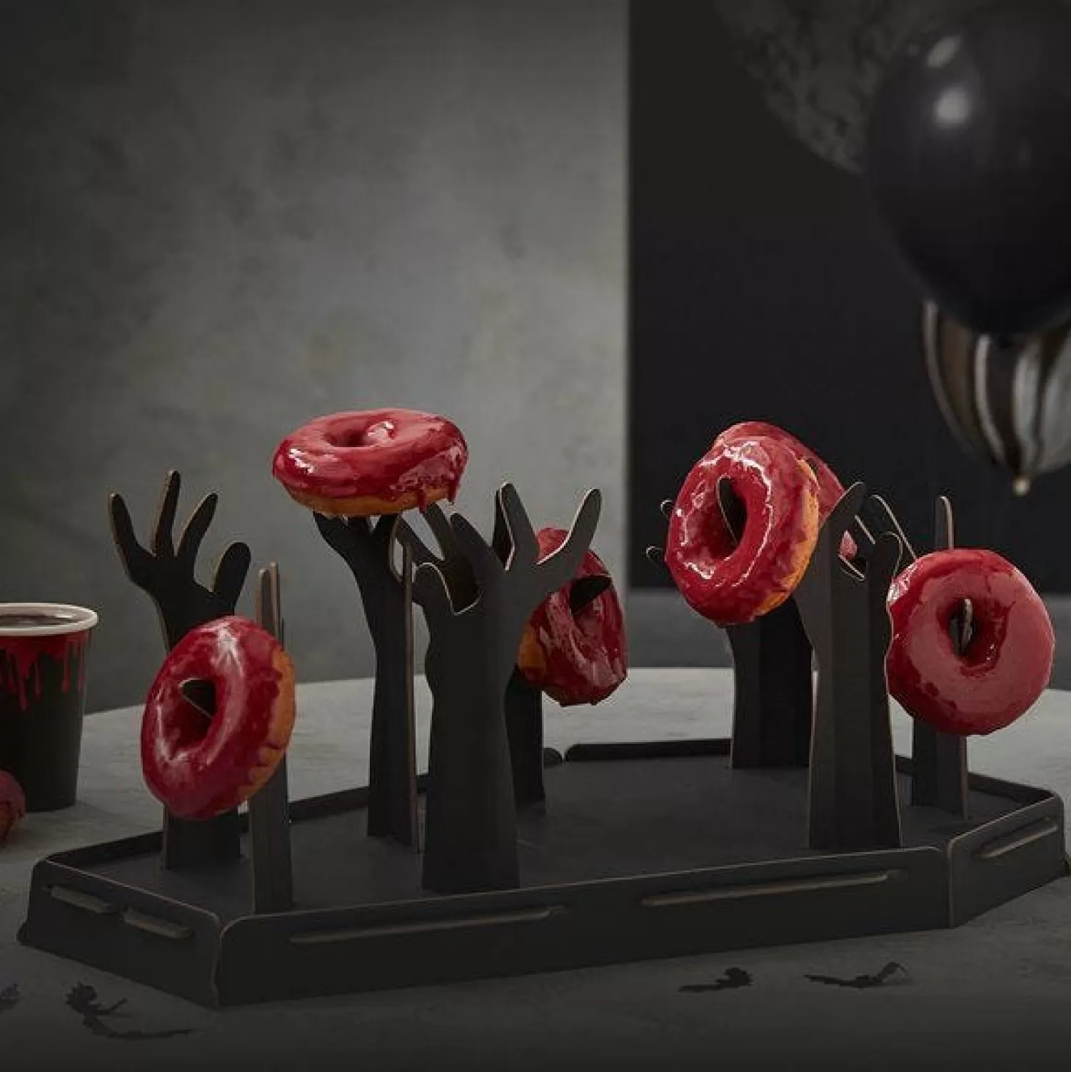 Zombie Arms Donut Stand<Party Delights Hot